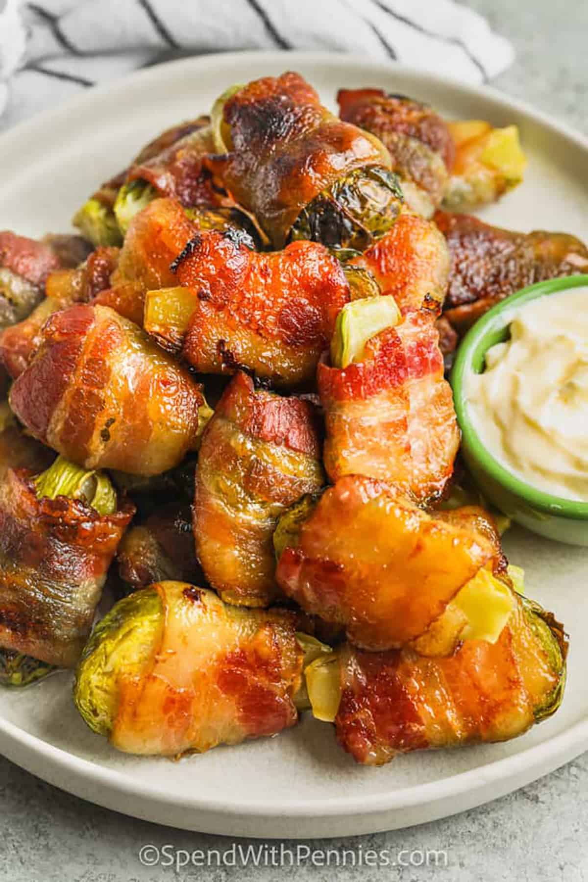 Maple Bacon Brussels Sprouts: Crispy & Tender Perfection